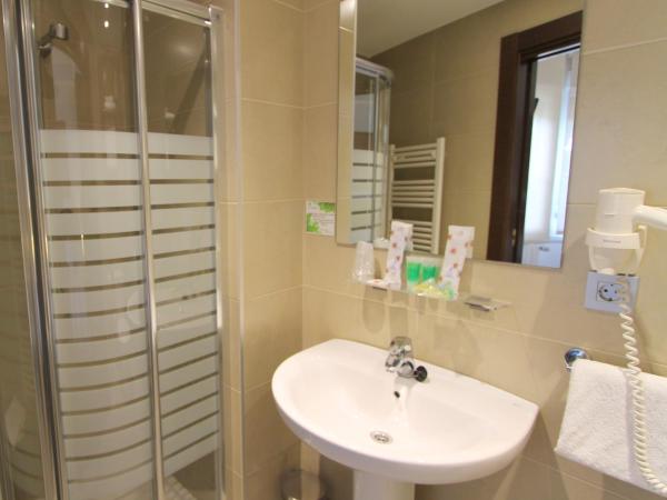 Pensión Grosen : photo 8 de la chambre chambre double ou lits jumeaux