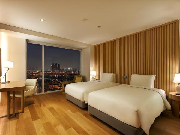 Hotel Entra Gangnam : photo 1 de la chambre hébergement premier lits jumeaux
