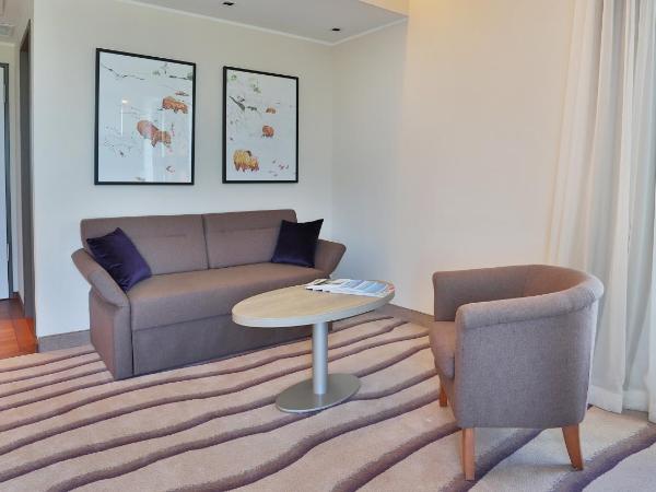 Hotel TheGreen ehemals Köln11 : photo 3 de la chambre deluxe dopplezimmer mit aussicht auf den golfplatz