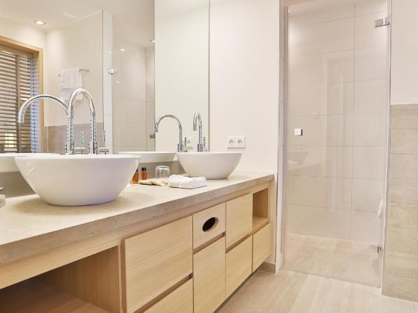 Hotel TheGreen ehemals Köln11 : photo 4 de la chambre deluxe dopplezimmer mit aussicht auf den golfplatz