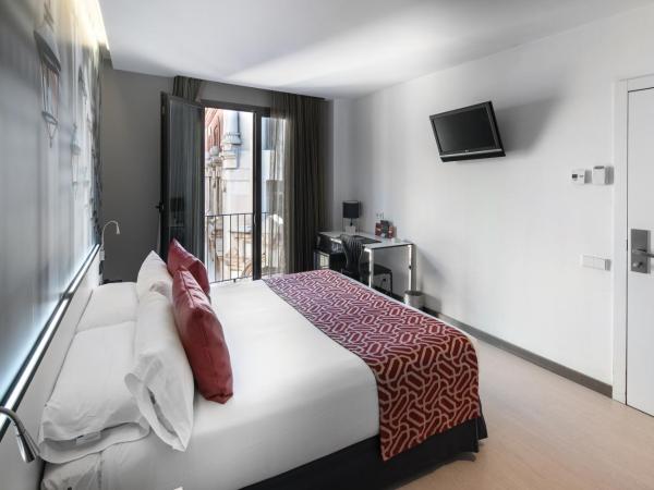 Catalonia Avinyo : photo 1 de la chambre chambre double ou lits jumeaux avec balcon