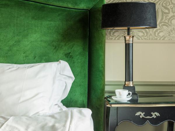 Hotel Eggers : photo 4 de la chambre chambre double supérieure avec balcon