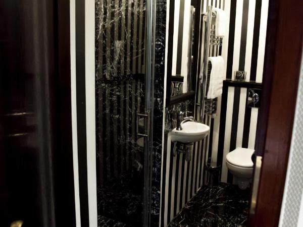 Matejki 8 : photo 1 de la chambre chambre double avec lit king-size