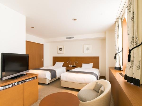 Sapporo Park Hotel : photo 5 de la chambre executive floor deluxe twin room with city view - non-smoking
