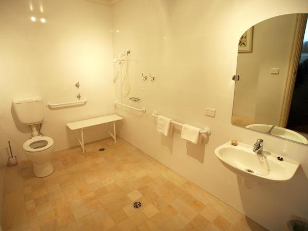 Darcy's Hotel : photo 2 de la chambre chambre lit king-size ou lits jumeaux standard avec salle de bains commune