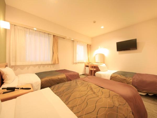 Hotel Grand City : photo 3 de la chambre chambre triple - non-fumeurs