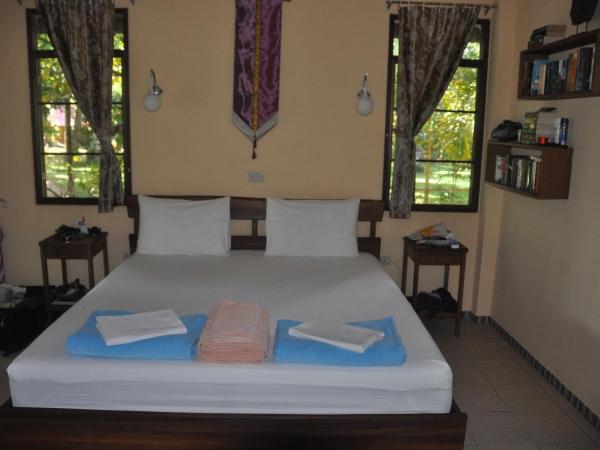 Lake View Bungalows : photo 4 de la chambre bungalow deluxe 
