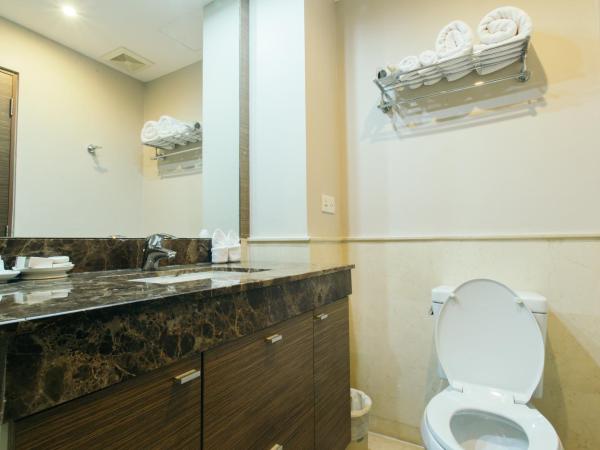 Thomson Residence Hotel : photo 5 de la chambre chambre double standard (1 grand lit)