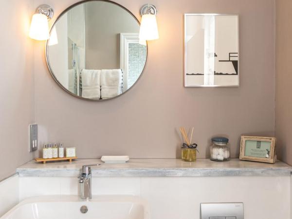 The High Field Town House : photo 4 de la chambre chambre lit king-size