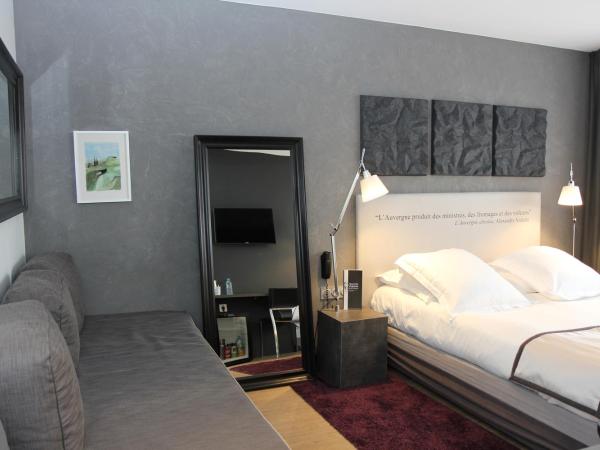 Hotel Litteraire Alexandre Vialatte, BW Signature Collection : photo 5 de la chambre chambre triple confort