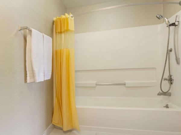 Days Inn by Wyndham Columbus Fairgrounds : photo 5 de la chambre chambre double avec 2 lits doubles - non-fumeurs