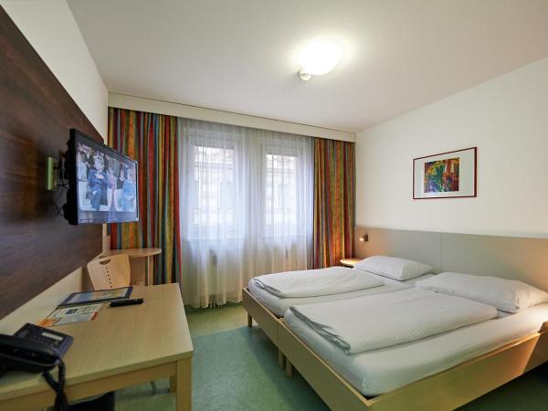 Hotel Kolping Wien Zentral : photo 2 de la chambre chambre double standard - vue sur ville