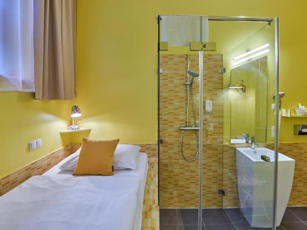 Hotel 38 : photo 2 de la chambre chambre simple basique