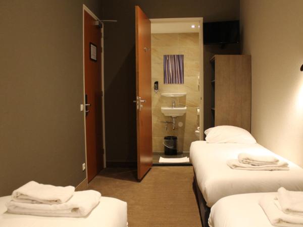 Blossoms City Hotel : photo 2 de la chambre chambre triple