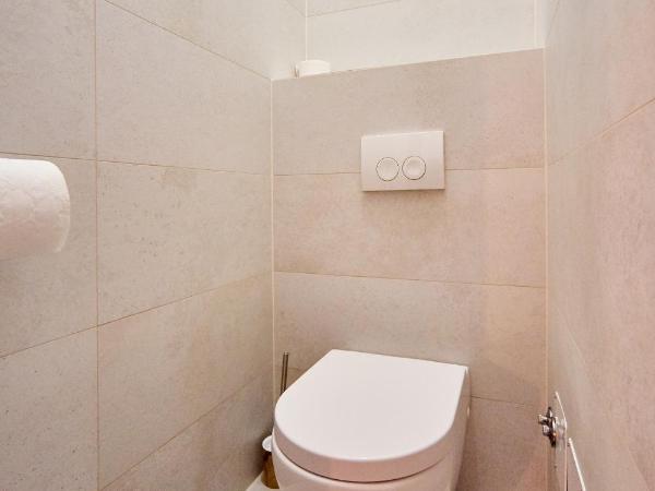 Indigo Centar : photo 10 de la chambre chambre lit queen-size deluxe