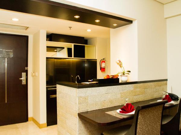 Grandkemang Hotel : photo 4 de la chambre bkm two-bedroom residence