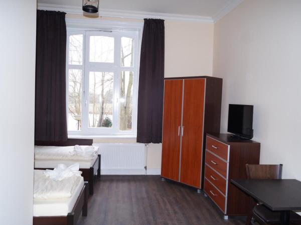 MY-BED Hamburg : photo 4 de la chambre chambre lits jumeaux avec salle de bains privative