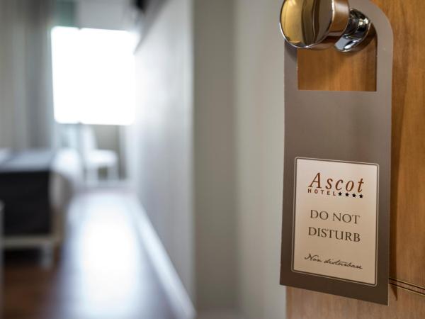 Hotel Ascot & Spa : photo 8 de la chambre chambre quadruple