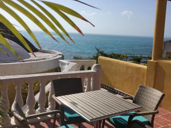 Hotel La Joya Isla Mujeres : photo 3 de la chambre suite avec balcon