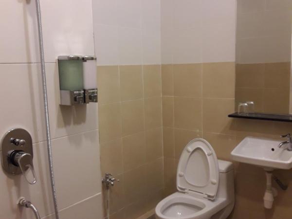 De Benz Inn : photo 6 de la chambre suite deluxe avec lit king-size