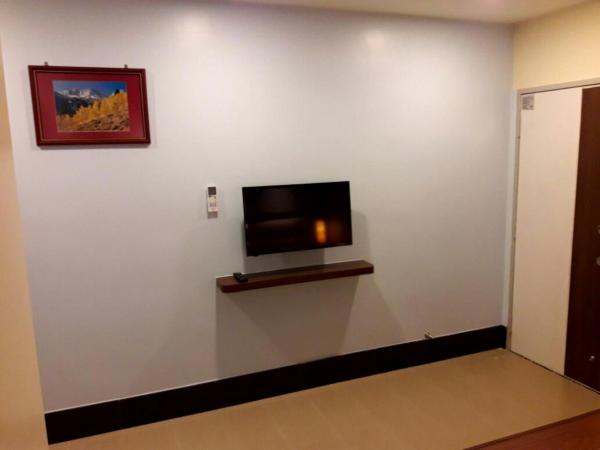 De Benz Inn : photo 5 de la chambre chambre triple avec salle de bains