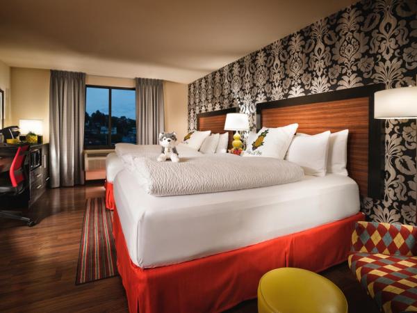 Staypineapple, The Maxwell Hotel, Seattle Center Seattle : photo 1 de la chambre chambre avec 2 grands lits queen-size 