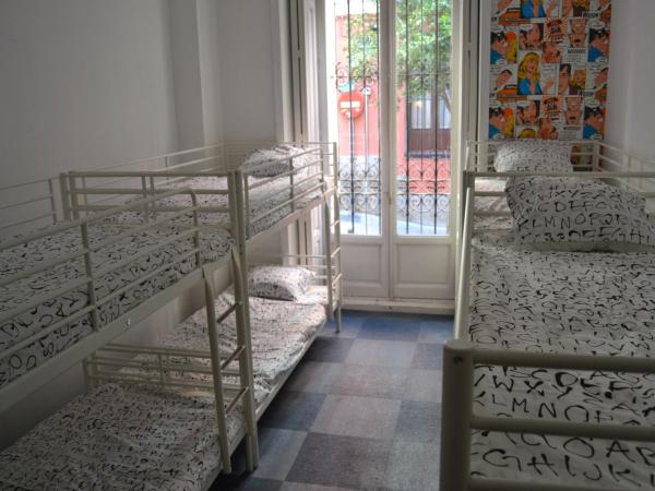 Hostels Meetingpoint : photo 4 de la chambre lit simple dans dortoir mixte de 8 lits