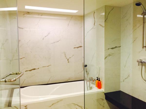 Indra Regent Hotel : photo 9 de la chambre suite résidentielle