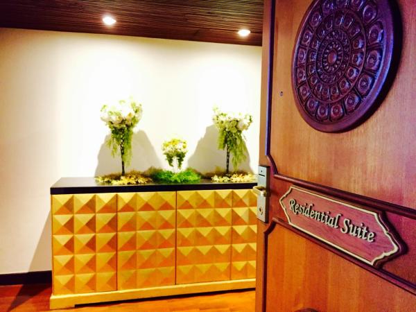 Indra Regent Hotel : photo 2 de la chambre suite résidentielle