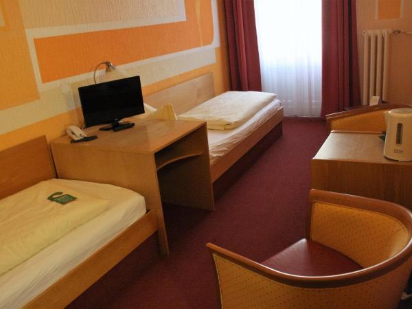 Hotel Graf Pückler : photo 10 de la chambre chambre double