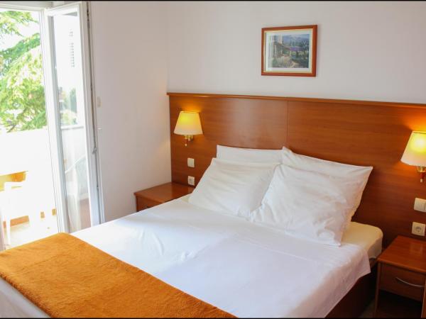 Gargamelo Pension : photo 1 de la chambre chambre double avec balcon