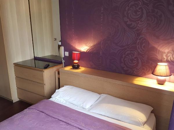 Hôtel Média : photo 4 de la chambre chambre double deluxe avec baignoire