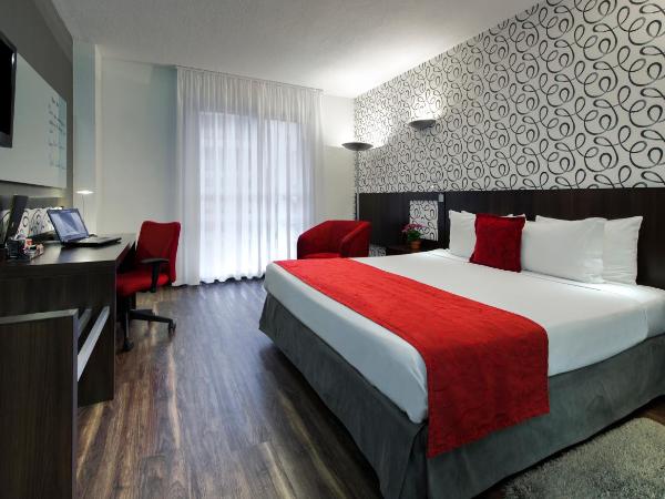Quality Hotel Curitiba : photo 4 de la chambre chambre lit queen-size 