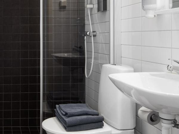 Hotell Fyrislund : photo 2 de la chambre small double room (140 cm bed)
