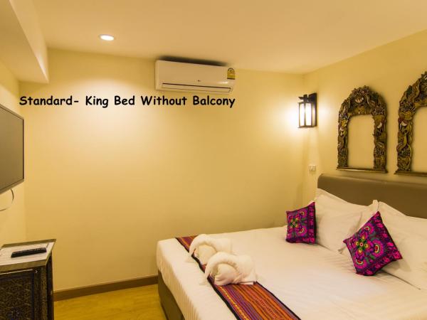 Suan Dok Gate Guesthouse : photo 3 de la chambre chambre double standard sans fenêtre