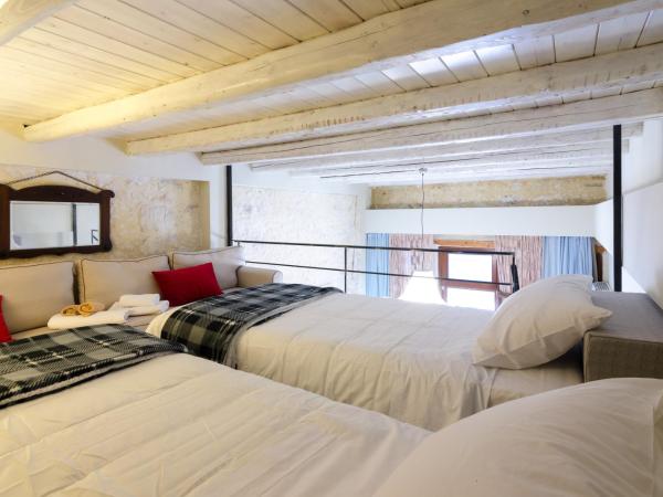 Smaragdi Boutique Hotel : photo 7 de la chambre chambre de luxe - vue sur mer - en duplex