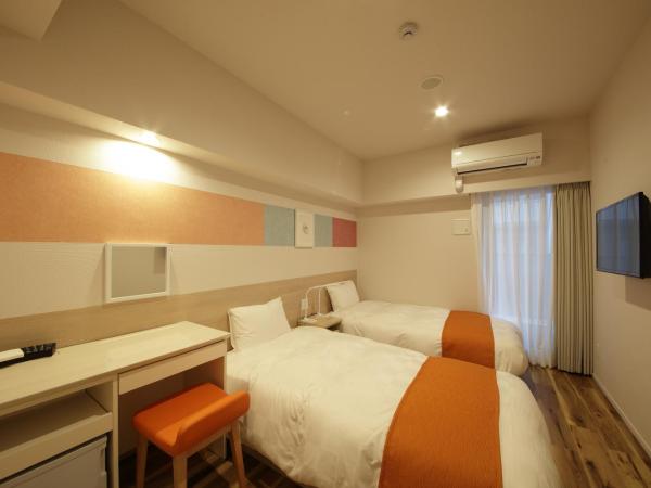SARASA HOTEL Shinsaibashi : photo 2 de la chambre chambre lits jumeaux standard - non-fumeurs