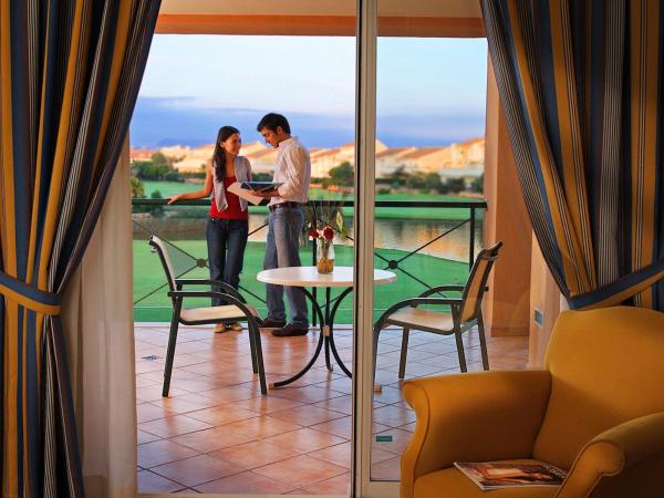 Hotel Alicante Golf : photo 2 de la chambre chambre lits jumeaux/double de luxe