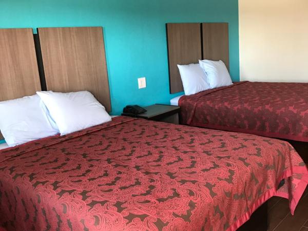 Moonlight Inn & Suites : photo 1 de la chambre chambre double