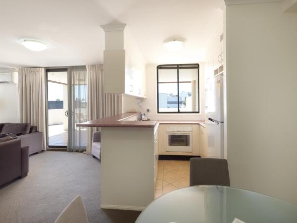 West End Central Apartments : photo 5 de la chambre appartement 2 chambres avec 2 salles de bains