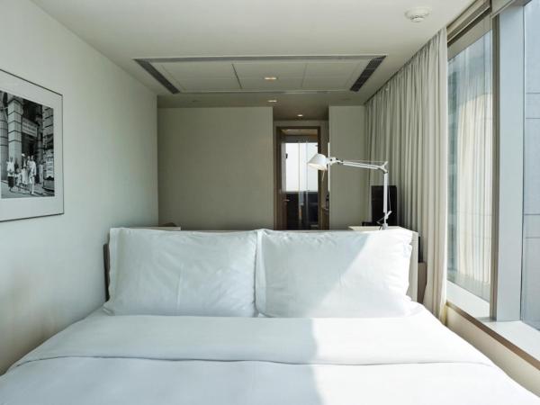 Twenty One Whitfield : photo 9 de la chambre studio - vue sur port