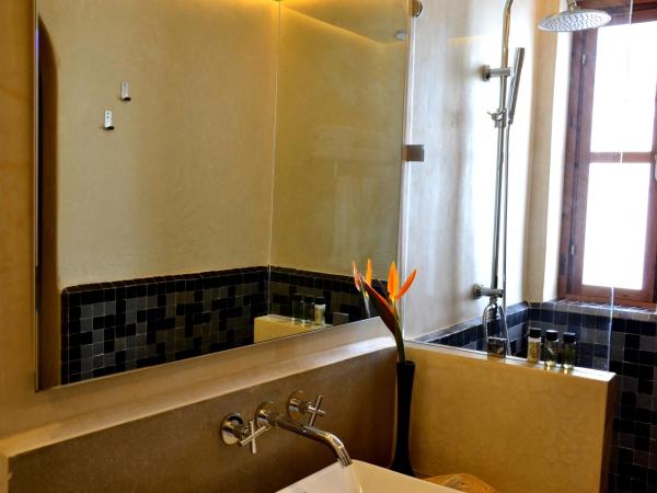 Riad Dar Dar : photo 4 de la chambre chambre double ou lits jumeaux supérieure