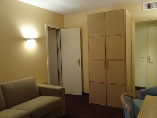 Residence Club Inn : photo 3 de la chambre suite familiale