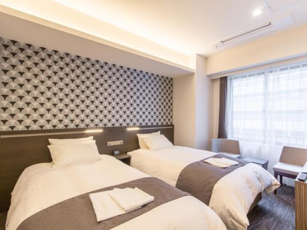 Hotel M's Plus Shijo Omiya : photo 4 de la chambre chambre lits jumeaux pour personnes à mobilité réduite - non-fumeurs