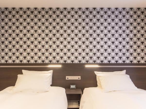 Hotel M's Plus Shijo Omiya : photo 5 de la chambre chambre lits jumeaux pour personnes à mobilité réduite - non-fumeurs