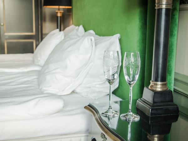 Hotel Eggers : photo 5 de la chambre chambre double supérieure avec balcon