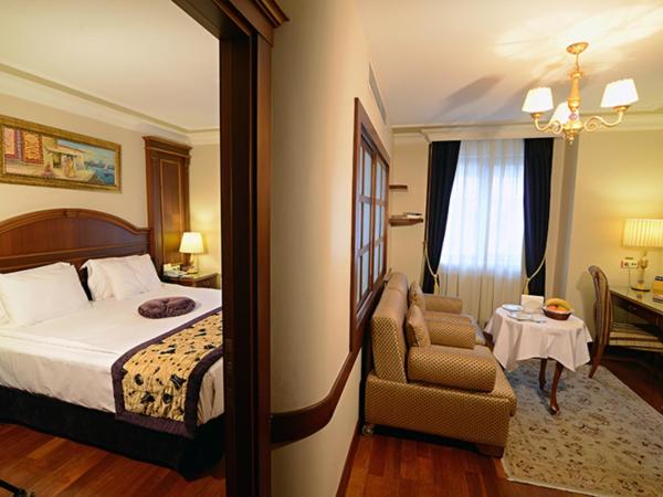 GLK PREMIER Regency Suites & Spa : photo 4 de la chambre suite familiale