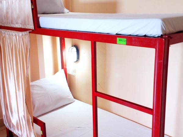 Hua Hin Euro City Hotel : photo 2 de la chambre lit dans dortoir avec climatisation