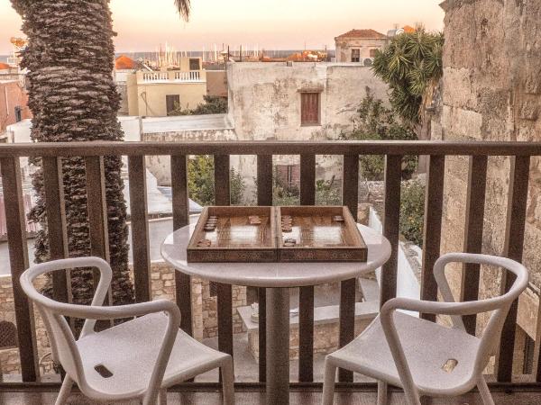 Trinity Boutique Hotel : photo 1 de la chambre chambre double deluxe avec balcon