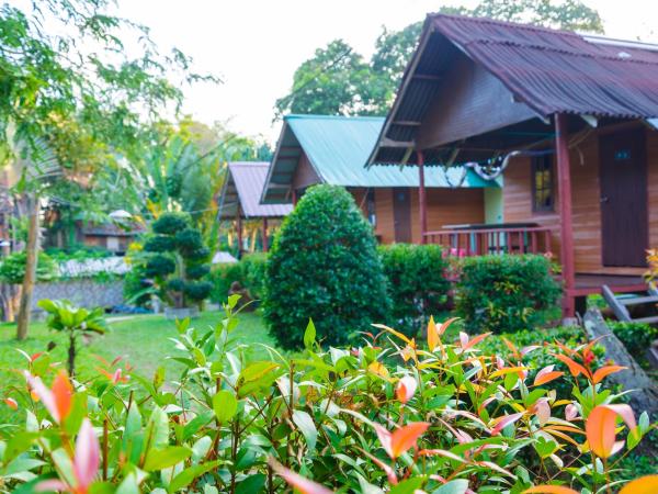 Nature Beach Resort, Koh Lanta : photo 2 de la chambre chambre double avec ventilateur